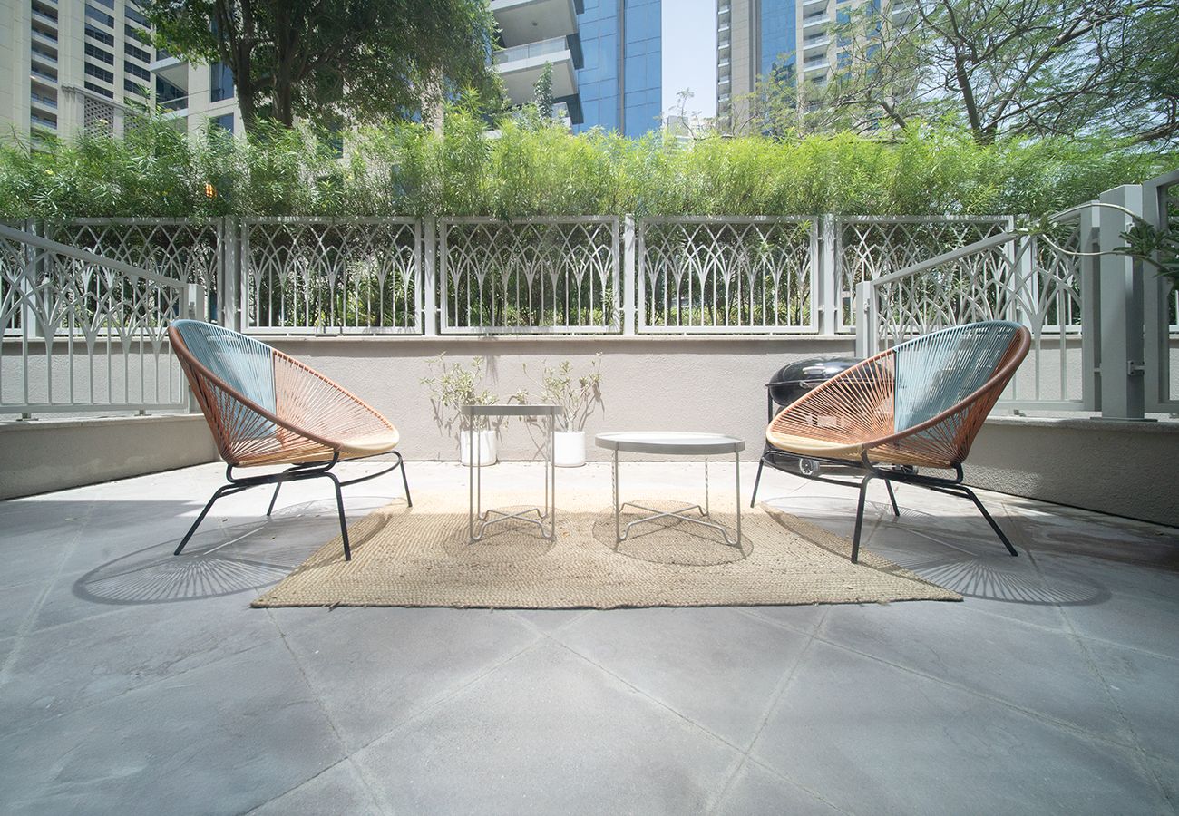 Studio in Dubai - Spacious Studio in Beauport Marina Promenade