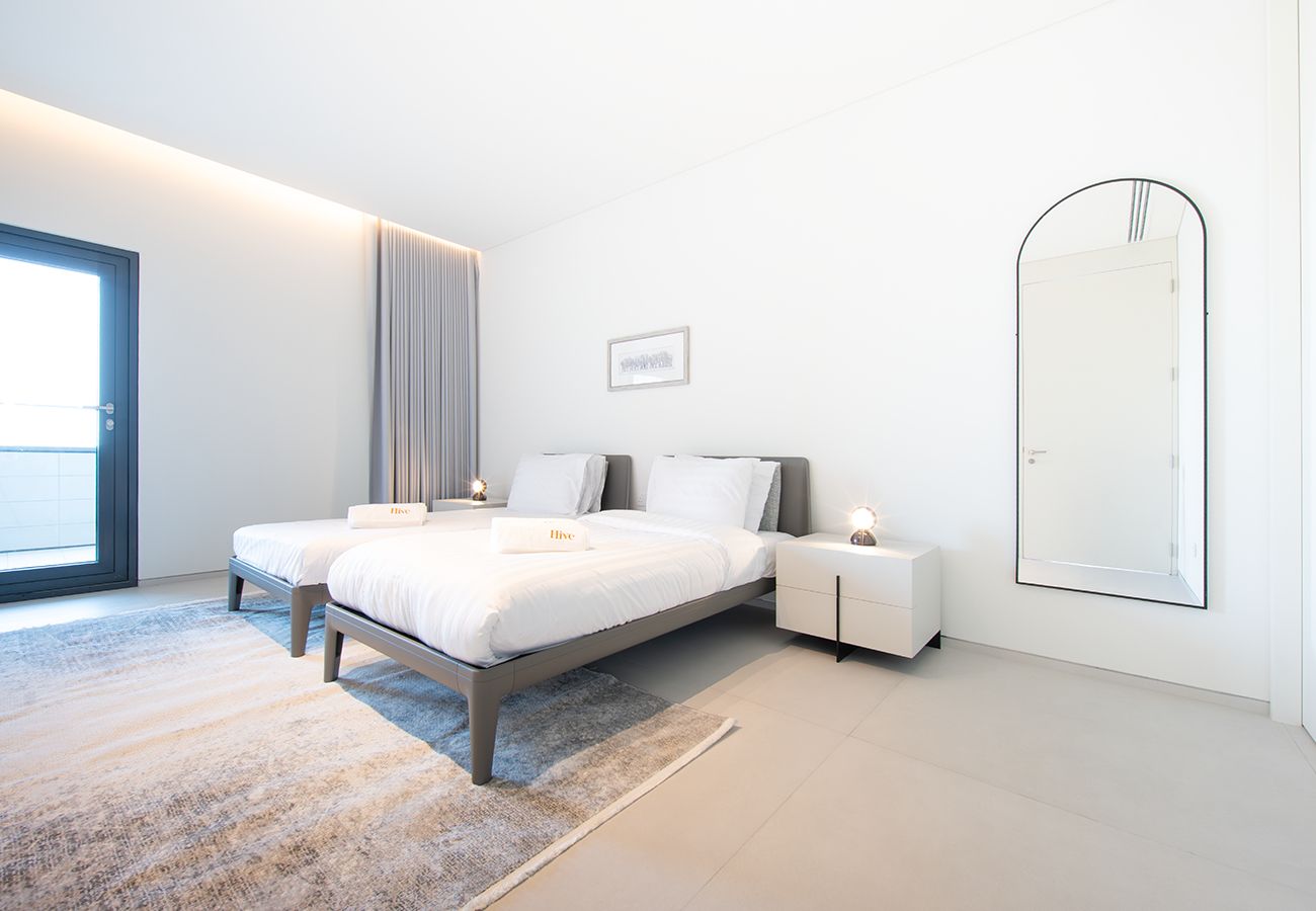 Apartment in Dubai - Luxury 2 Bed Apt in Index Tower DIFC