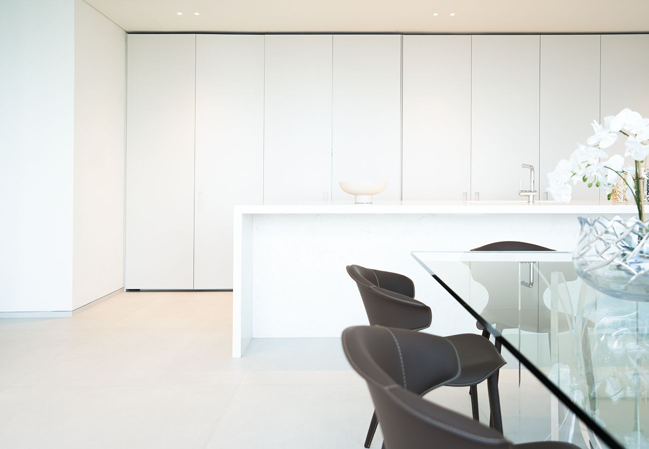 Apartment in Dubai - Luxury 2 Bed Apt in Index Tower DIFC