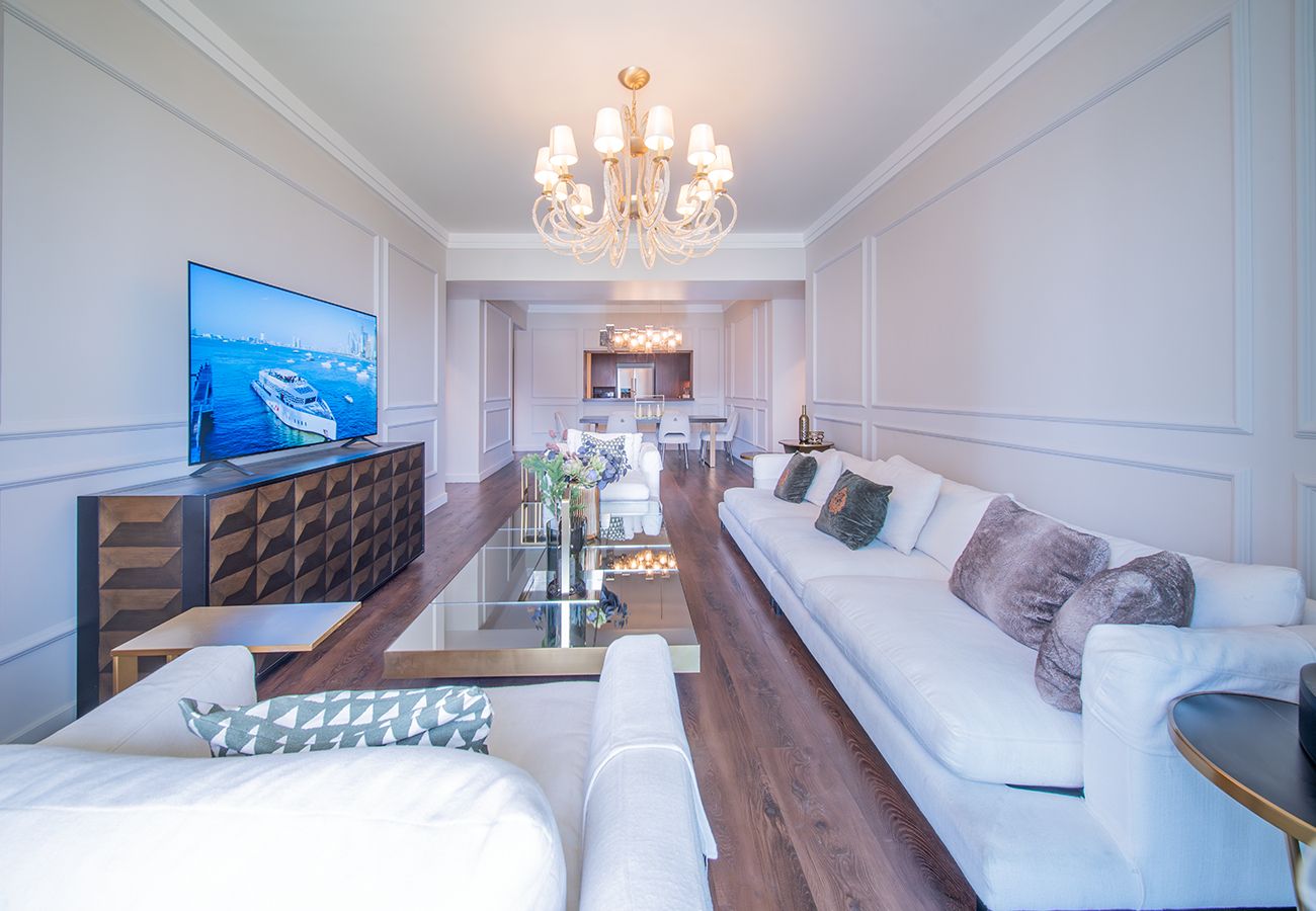 Apartment in Dubai - Luxury Apt 3 Bedroom+Maid Connected to Dubai Mall