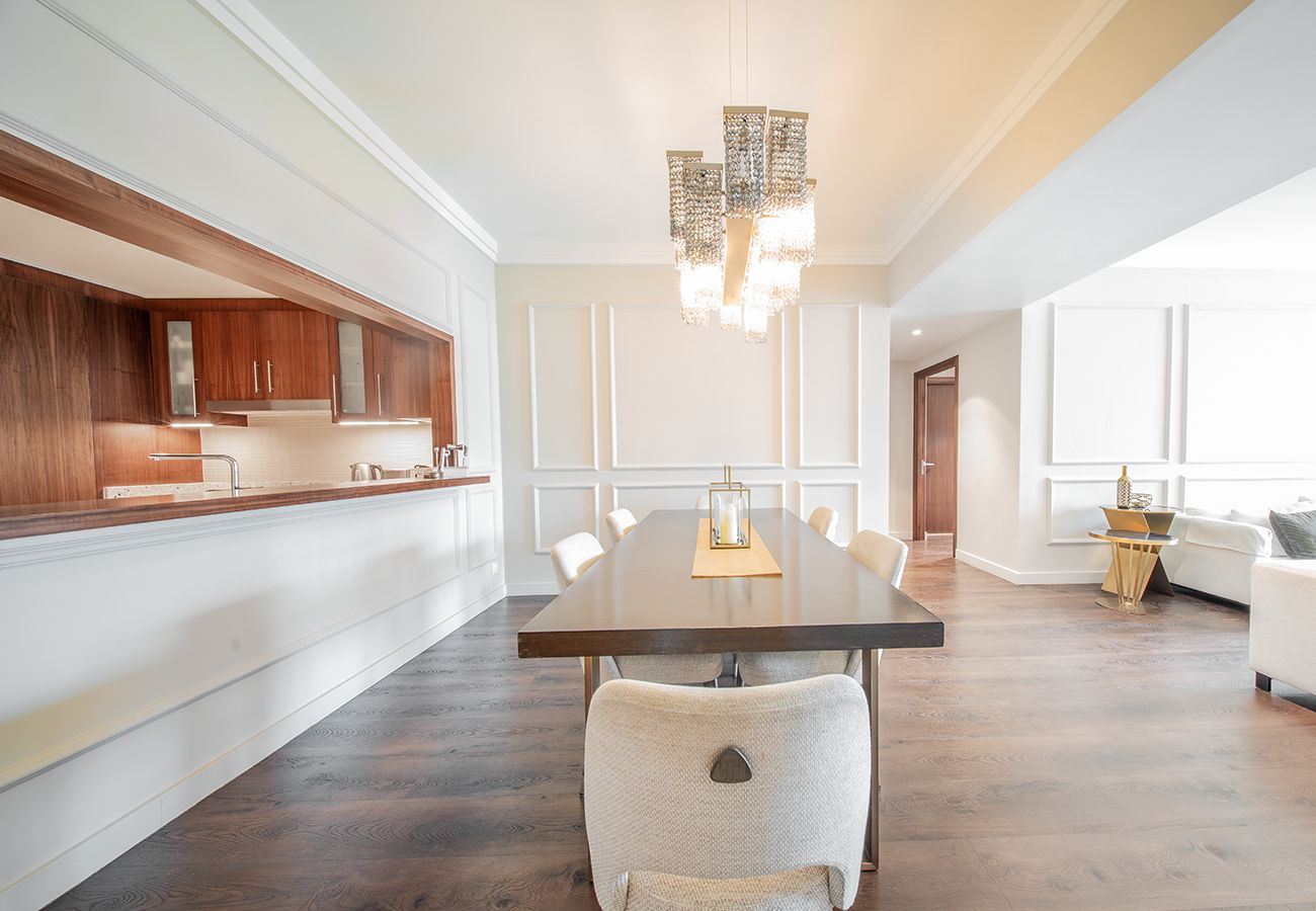 Apartment in Dubai - Luxury Apt 3 Bedroom+Maid Connected to Dubai Mall
