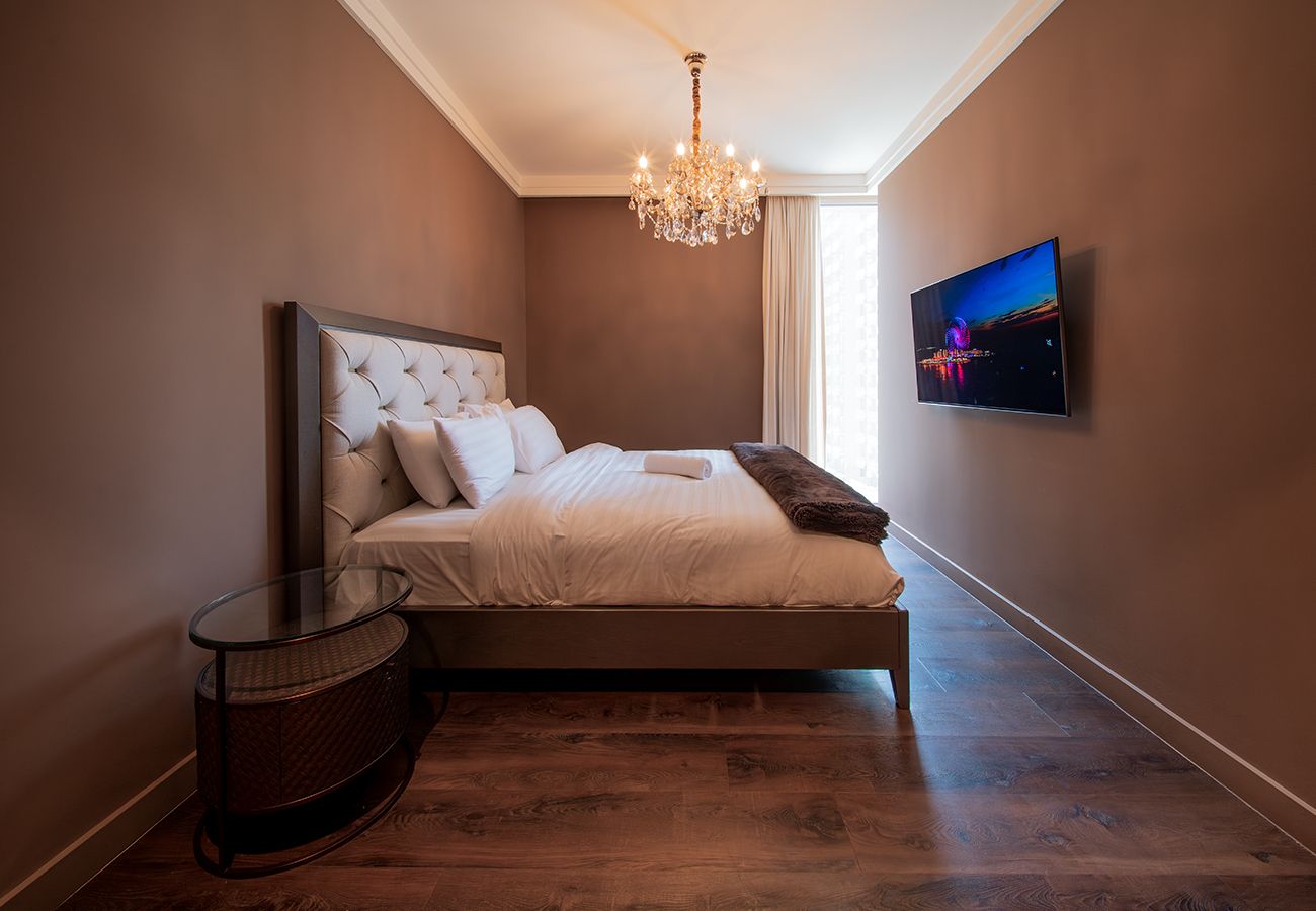 Apartment in Dubai - Luxury Apt 3 Bedroom+Maid Connected to Dubai Mall