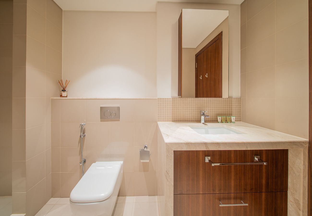 Apartment in Dubai - Luxury Apt 3 Bedroom+Maid Connected to Dubai Mall