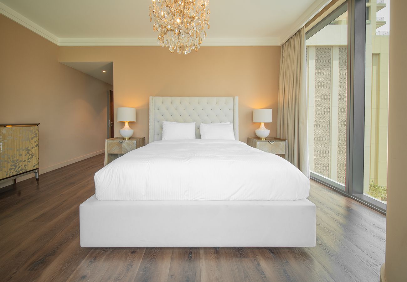 Apartment in Dubai - Luxury Apt 3 Bedroom+Maid Connected to Dubai Mall
