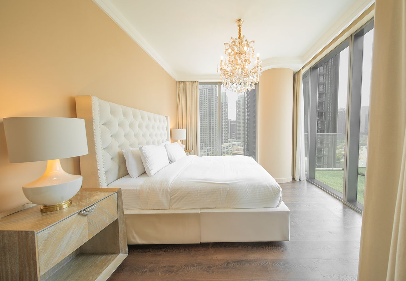 Apartment in Dubai - Luxury Apt 3 Bedroom+Maid Connected to Dubai Mall