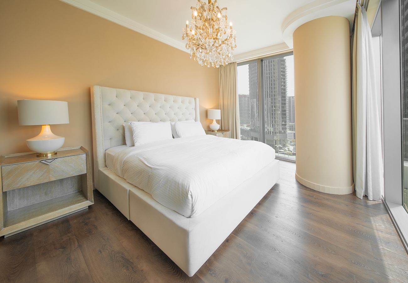 Apartment in Dubai - Luxury Apt 3 Bedroom+Maid Connected to Dubai Mall