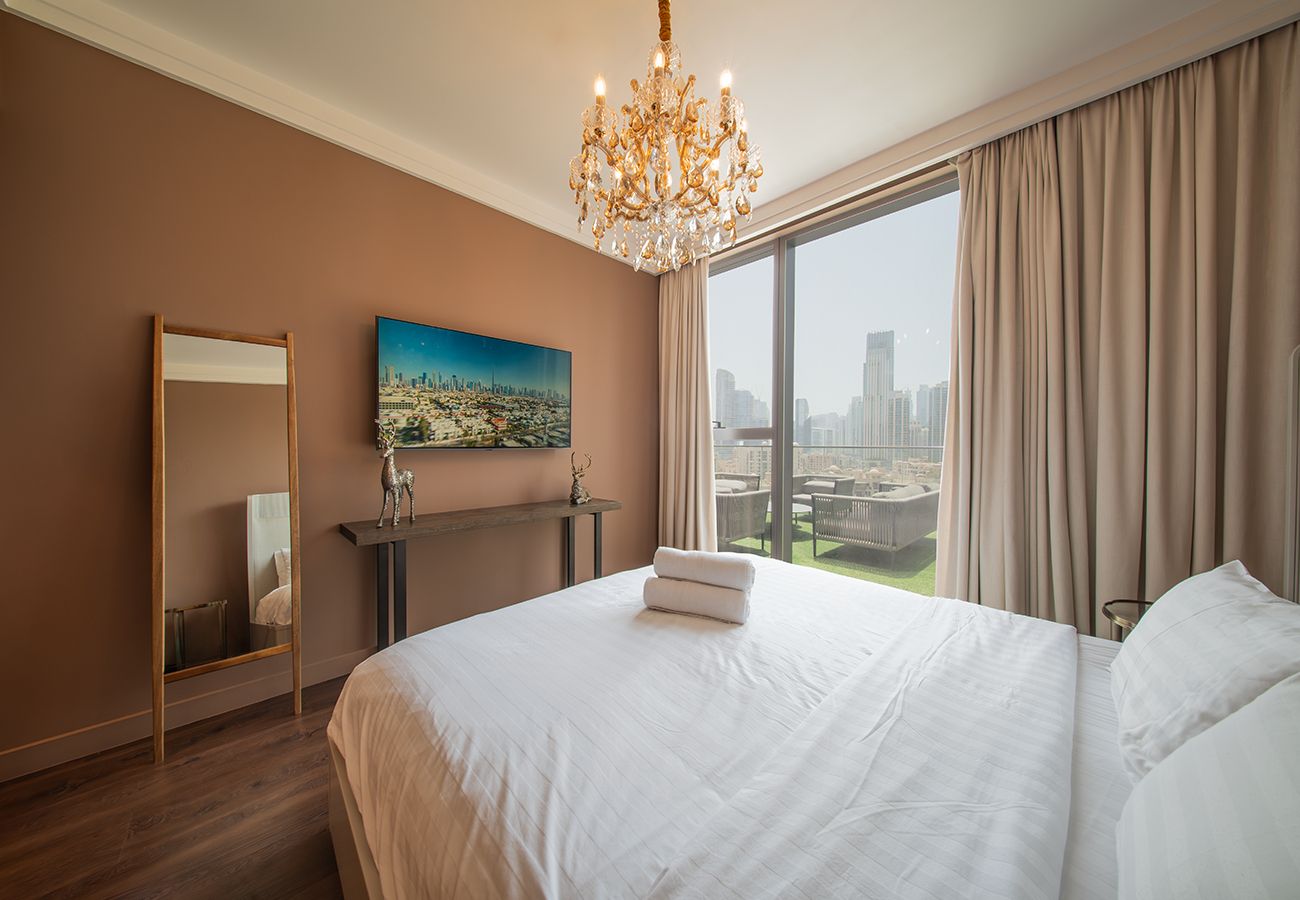 Apartment in Dubai - Luxury Apt 3 Bedroom+Maid Connected to Dubai Mall