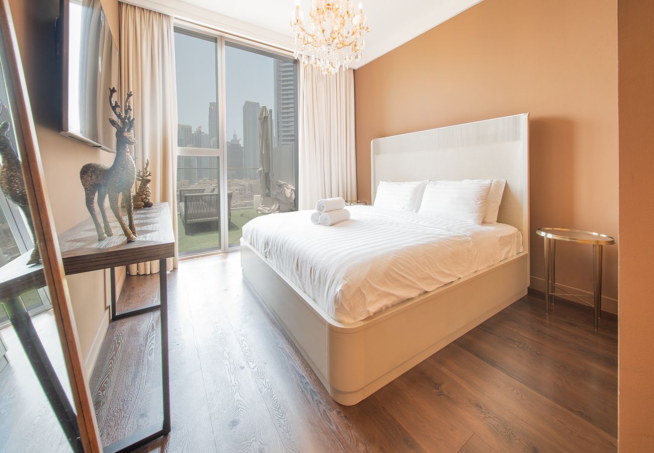 Apartment in Dubai - Luxury Apt 3 Bedroom+Maid Connected to Dubai Mall