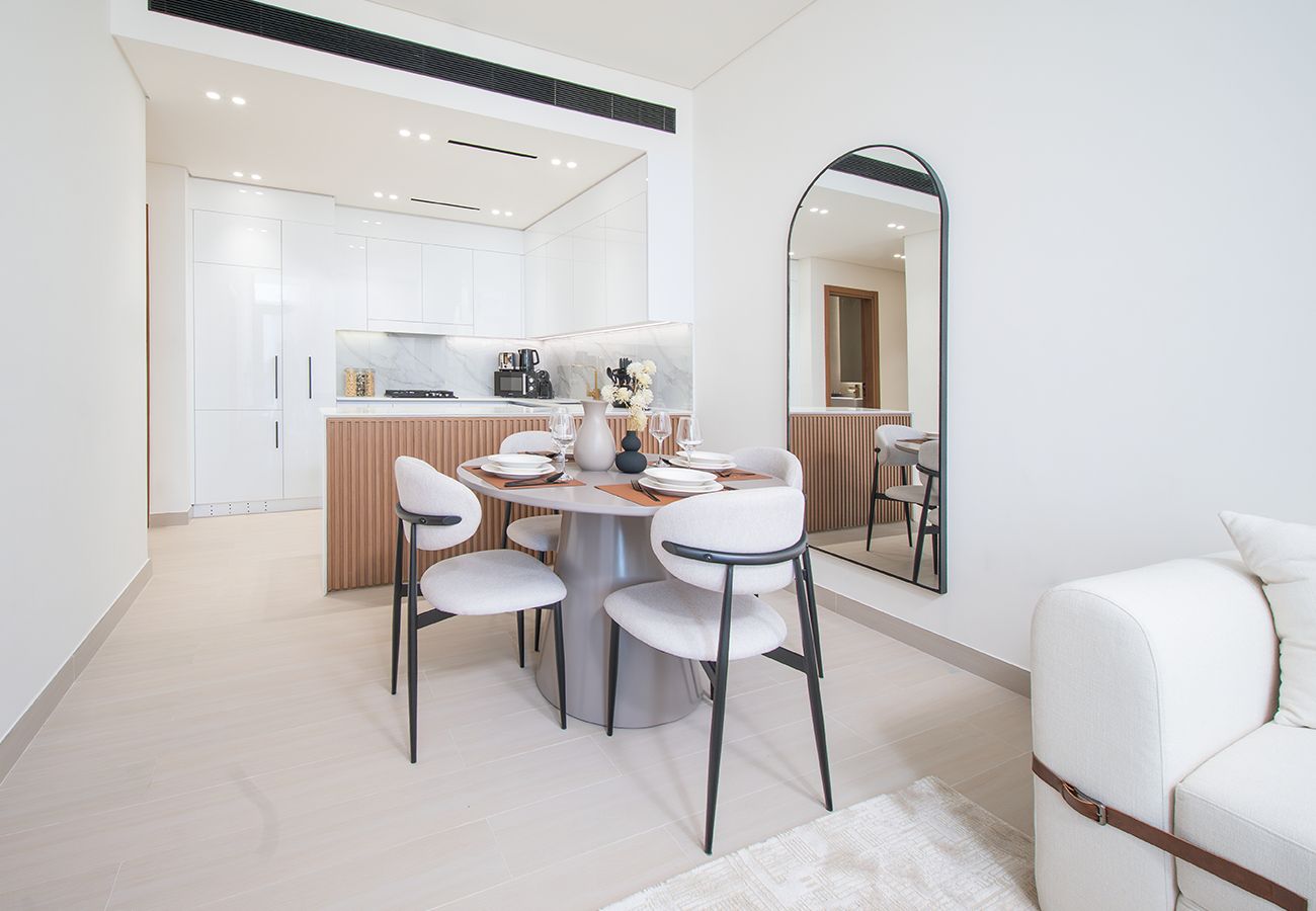 Apartment in Dubai - Beautiful 1 Bed in Binghatti Azure