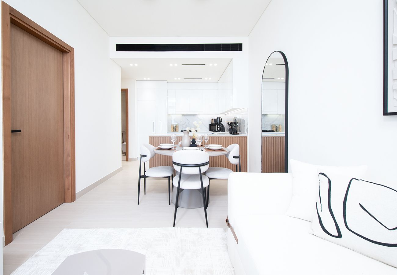 Apartment in Dubai - Beautiful 1 Bed in Binghatti Azure