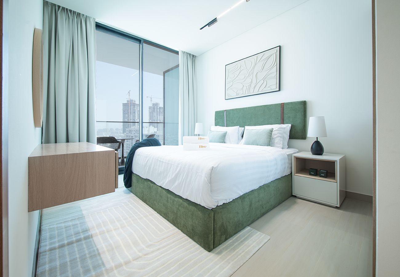 Apartment in Dubai - Beautiful 1 Bed in Binghatti Azure