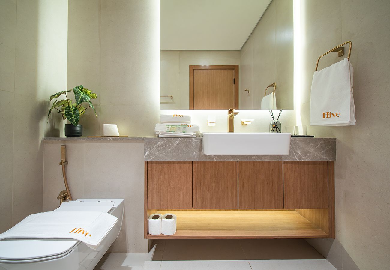 Apartment in Dubai - Beautiful 1 Bed in Binghatti Azure