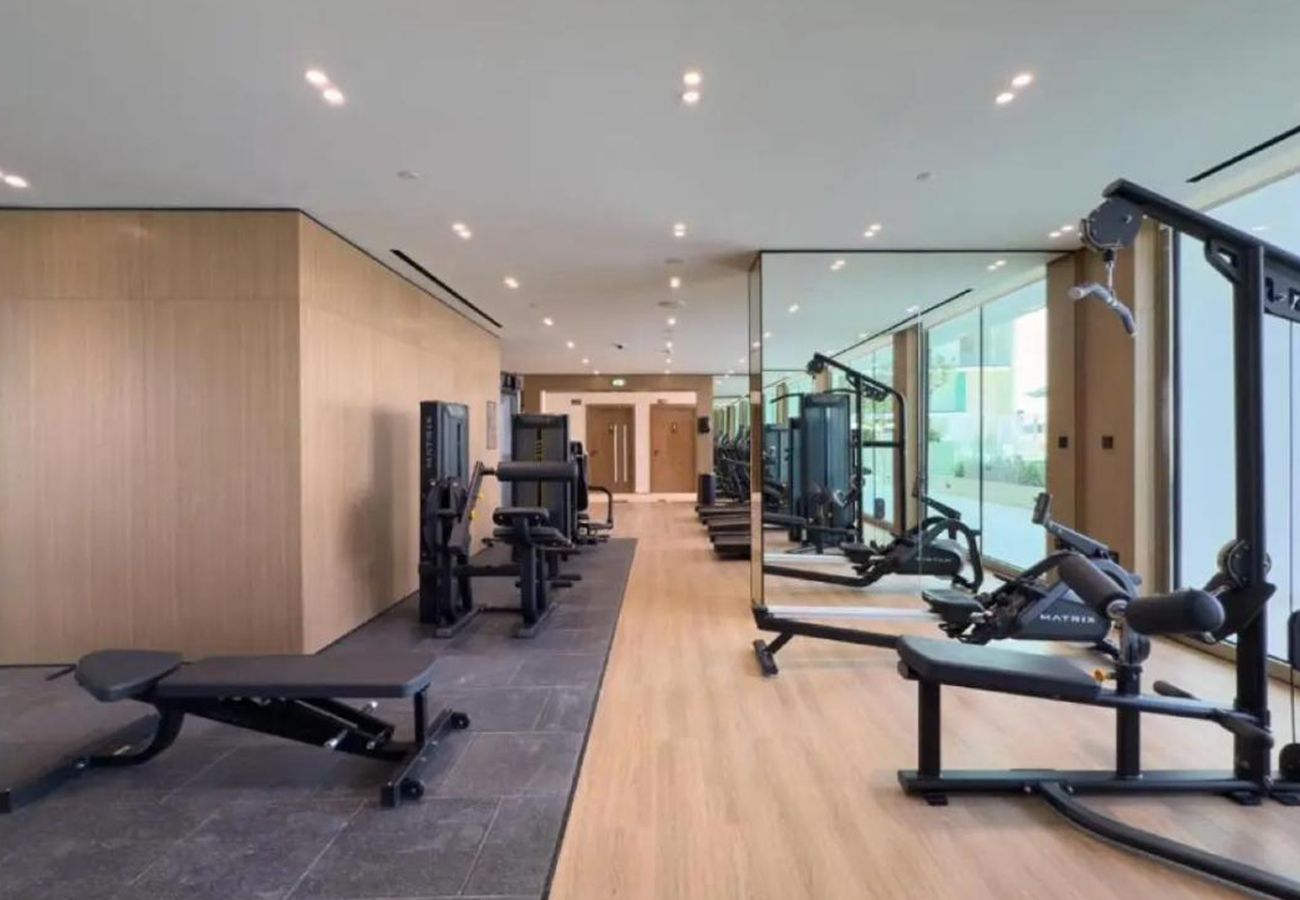 Apartment in Dubai - Beautiful 1 Bed in Binghatti Azure