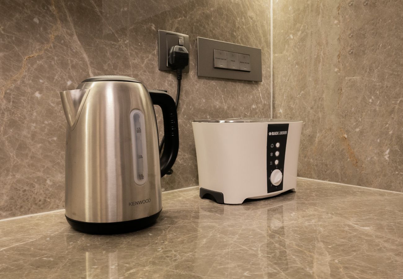 Apartment in Dubai - Stunning 2 Bed in La Riviera Azure JVC