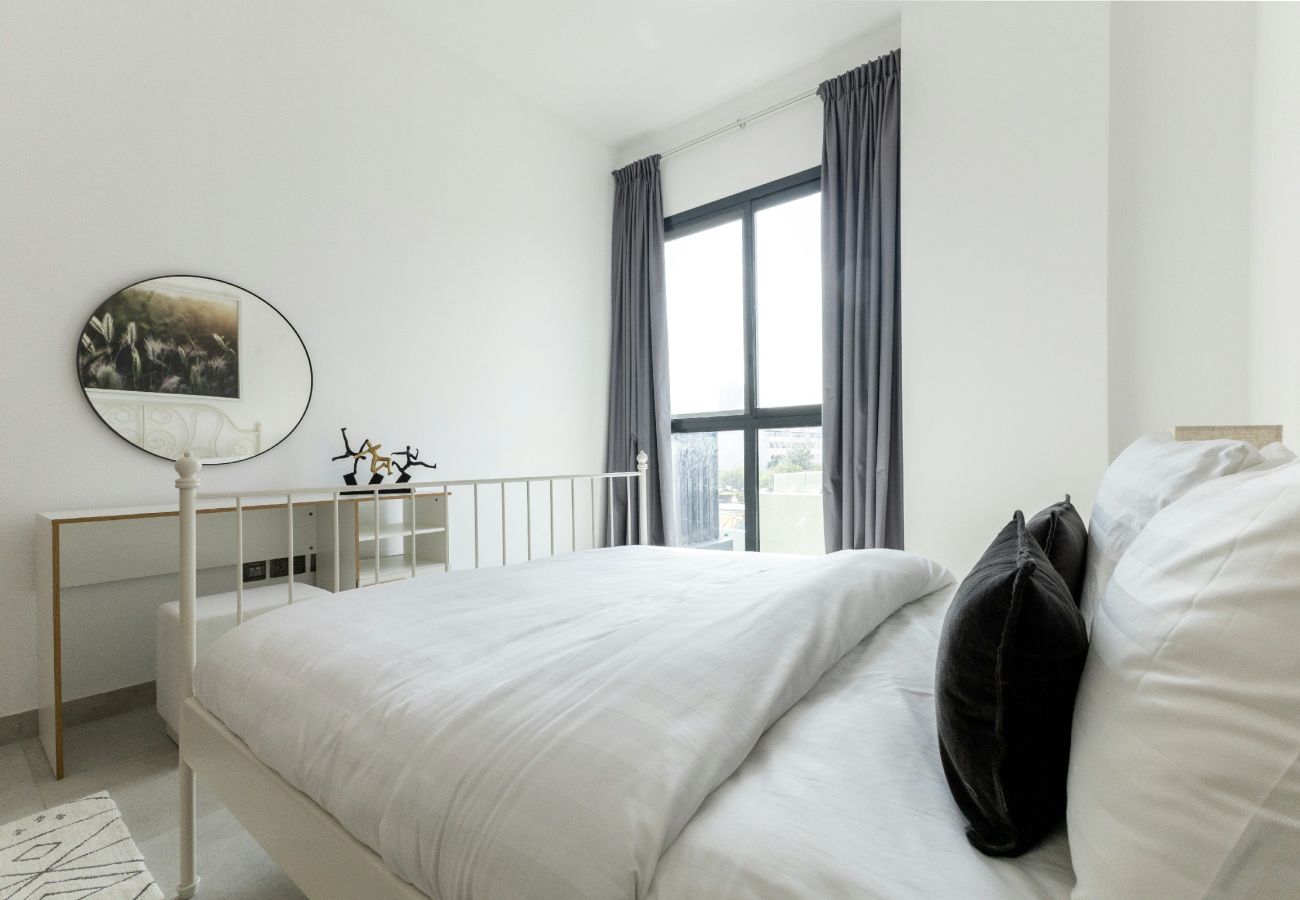 Apartment in Dubai - Stunning 2 Bed in La Riviera Azure JVC