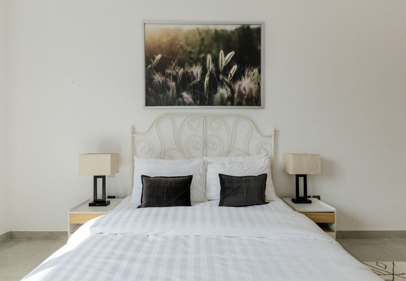 Apartment in Dubai - Stunning 2 Bed in La Riviera Azure JVC