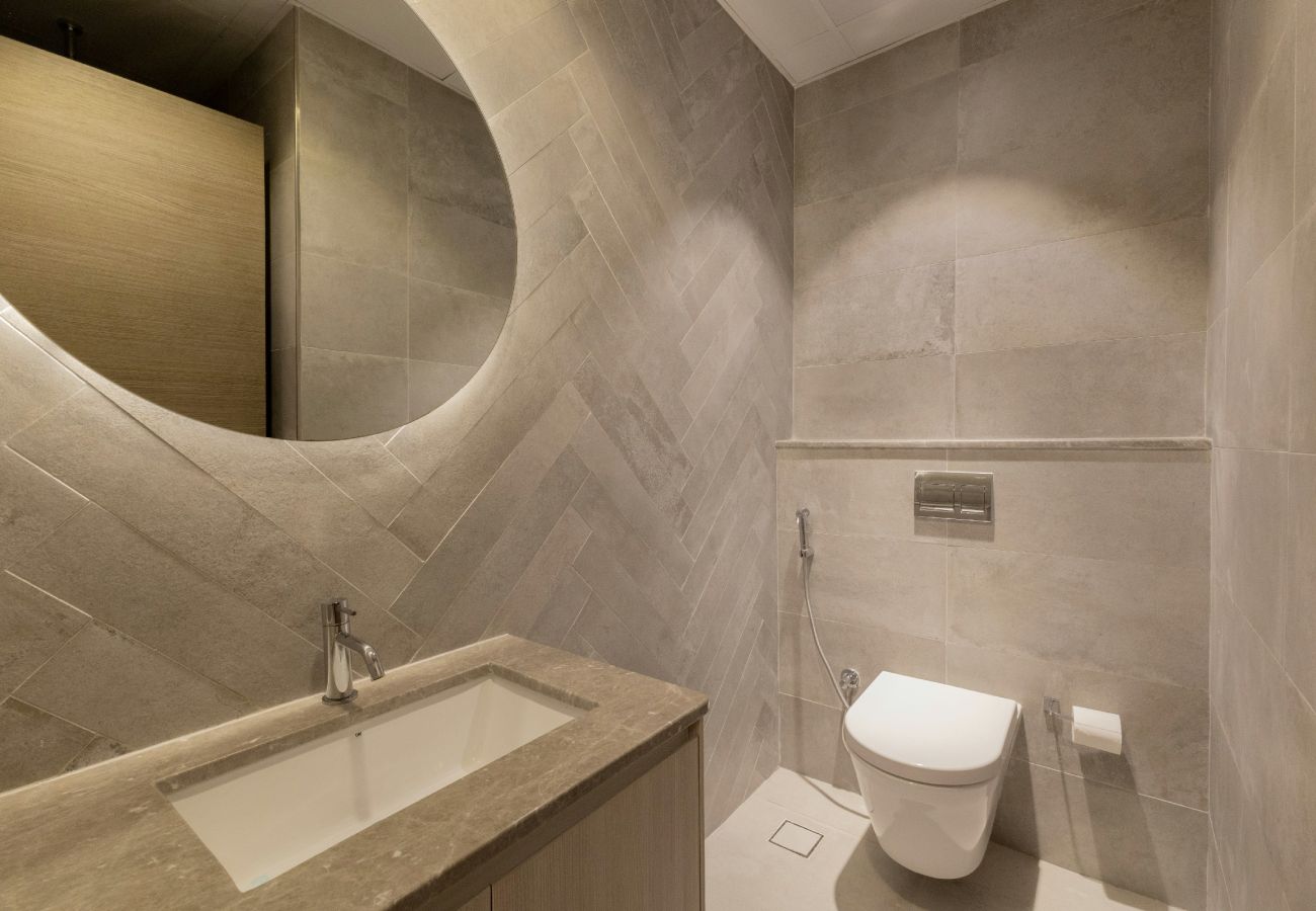 Apartment in Dubai - Stunning 2 Bed in La Riviera Azure JVC