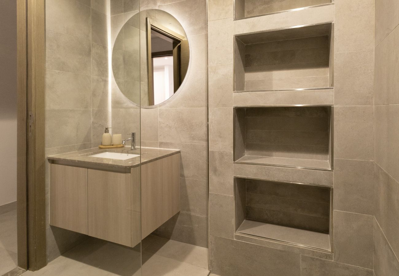 Apartment in Dubai - Stunning 2 Bed in La Riviera Azure JVC