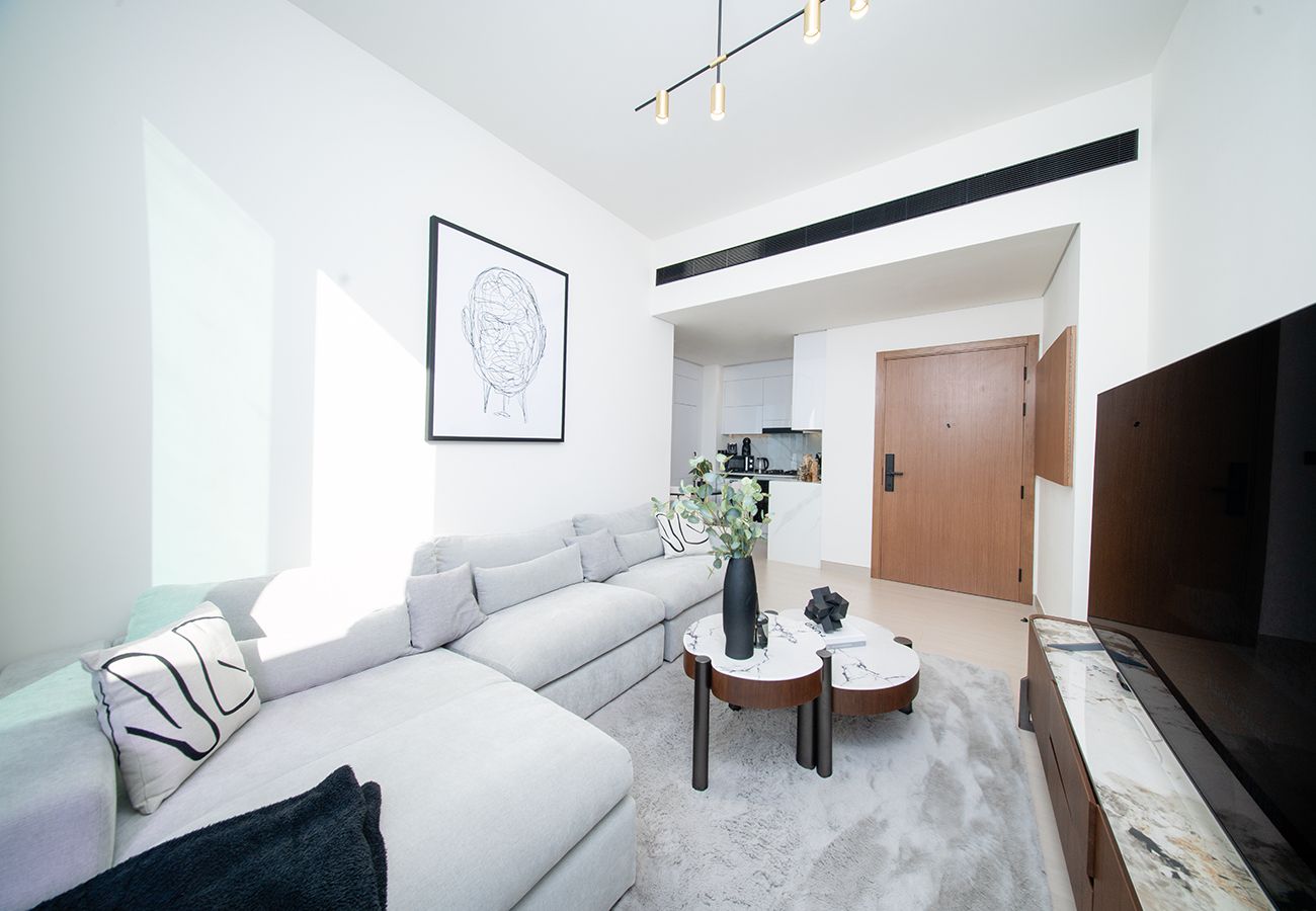 Apartment in Dubai - Beautiful 1 Bed in Binghatti House