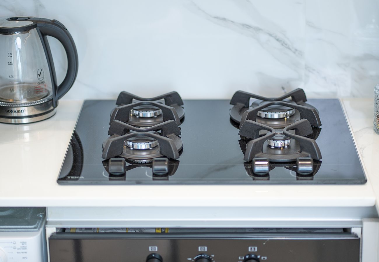 Apartment in Dubai - Beautiful 1 Bed in Binghatti House