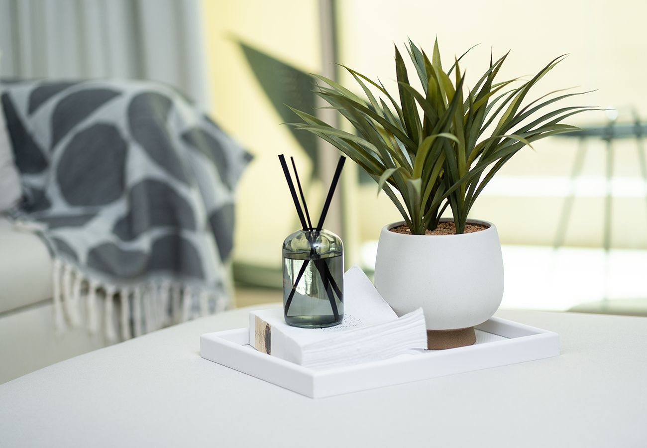 Apartment in Dubai - Stunning 1 Bed in Al Dhafra 2 The Greens