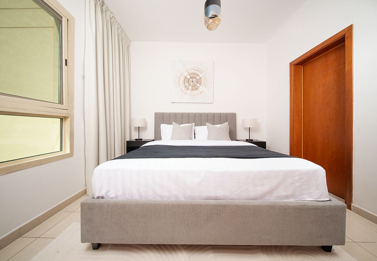 Apartment in Dubai - Stunning 1 Bed in Al Dhafra 2 The Greens