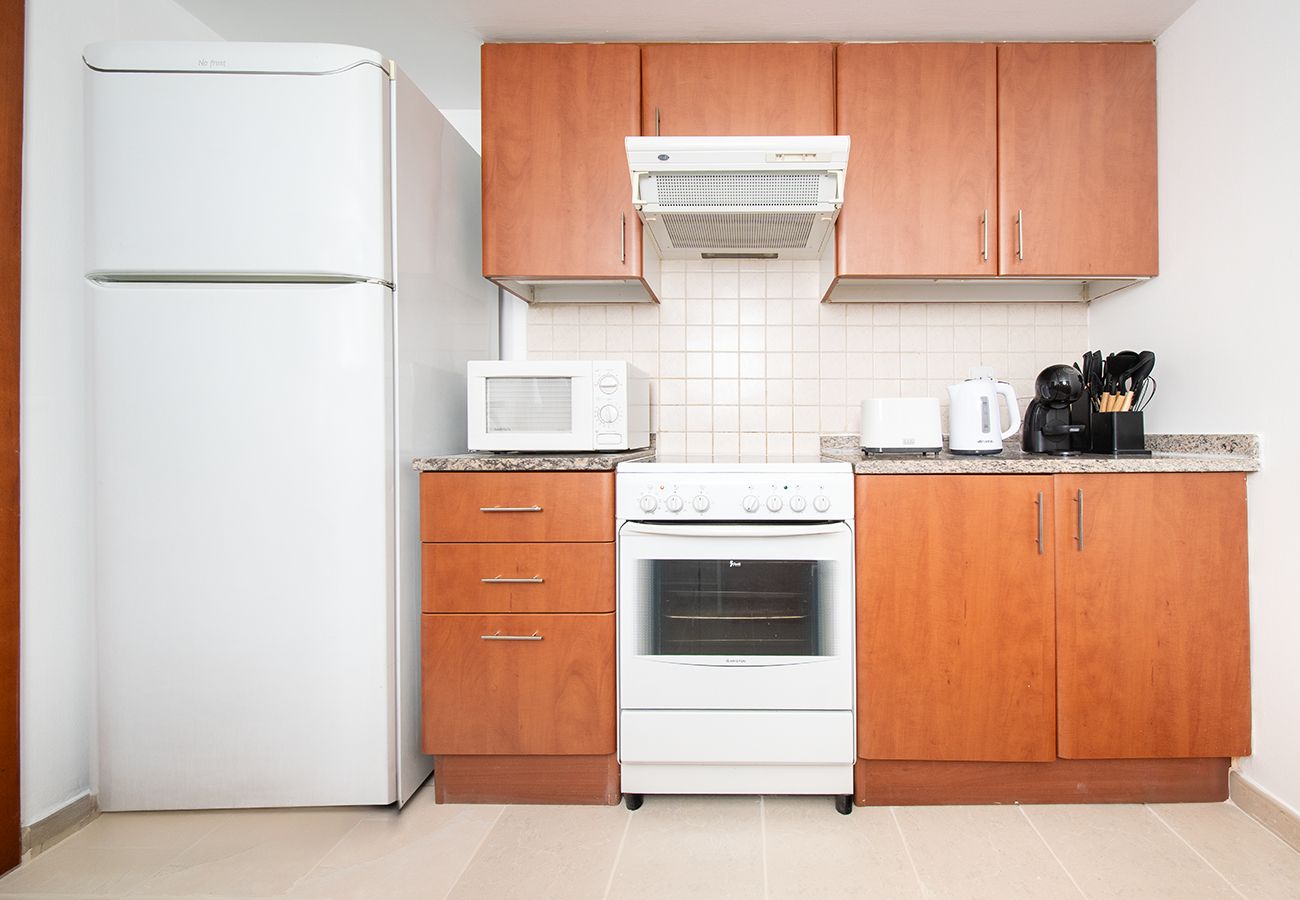 Apartment in Dubai - Stunning 1 Bed in Al Dhafra 2 The Greens