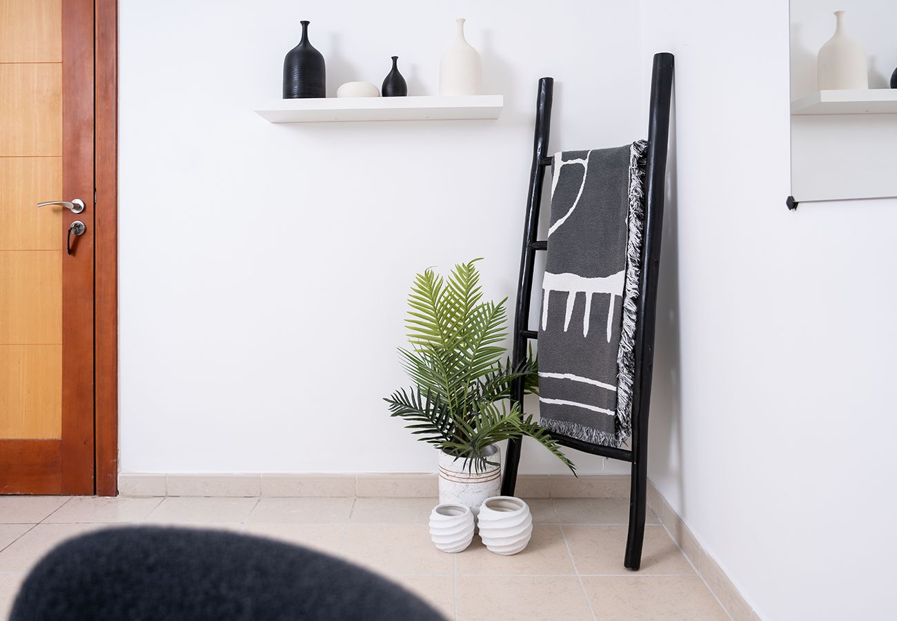 Apartment in Dubai - Stunning 1 Bed in Al Dhafra 2 The Greens