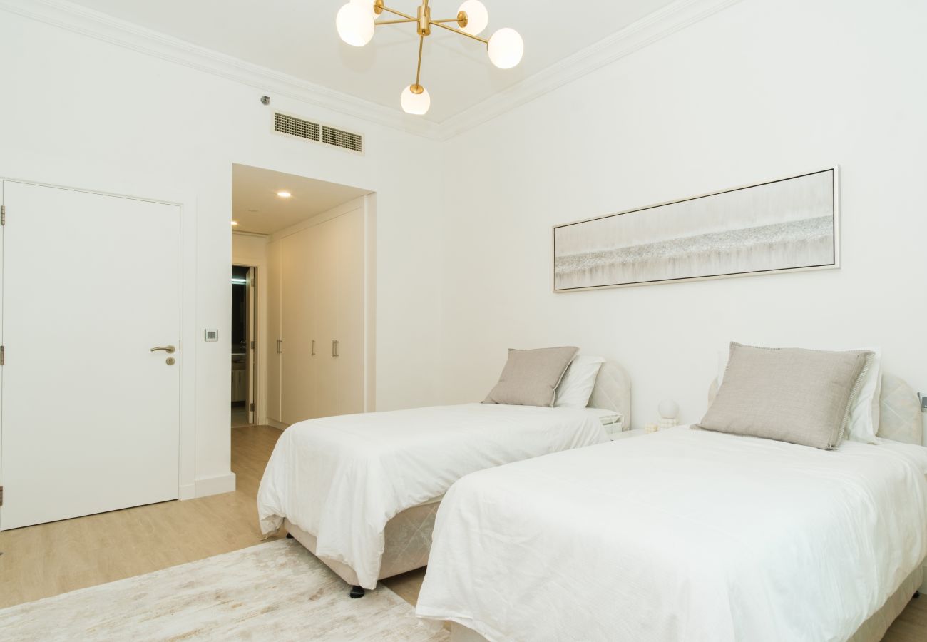 Apartment in Dubai - Stunning 2 Bed Apartment in Shoreline 12