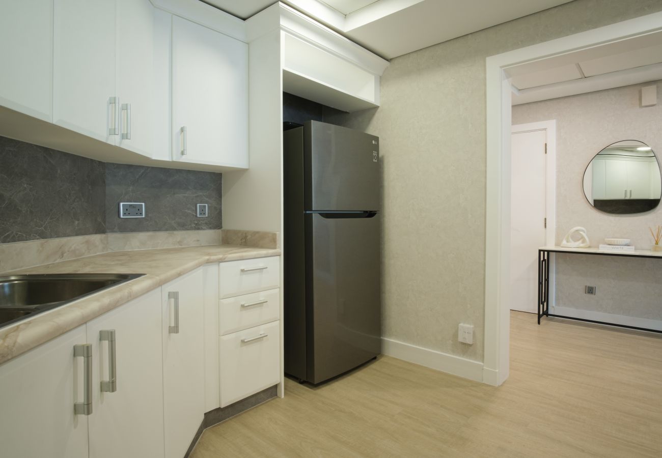 Apartment in Dubai - Stunning 2 Bed Apartment in Shoreline 12