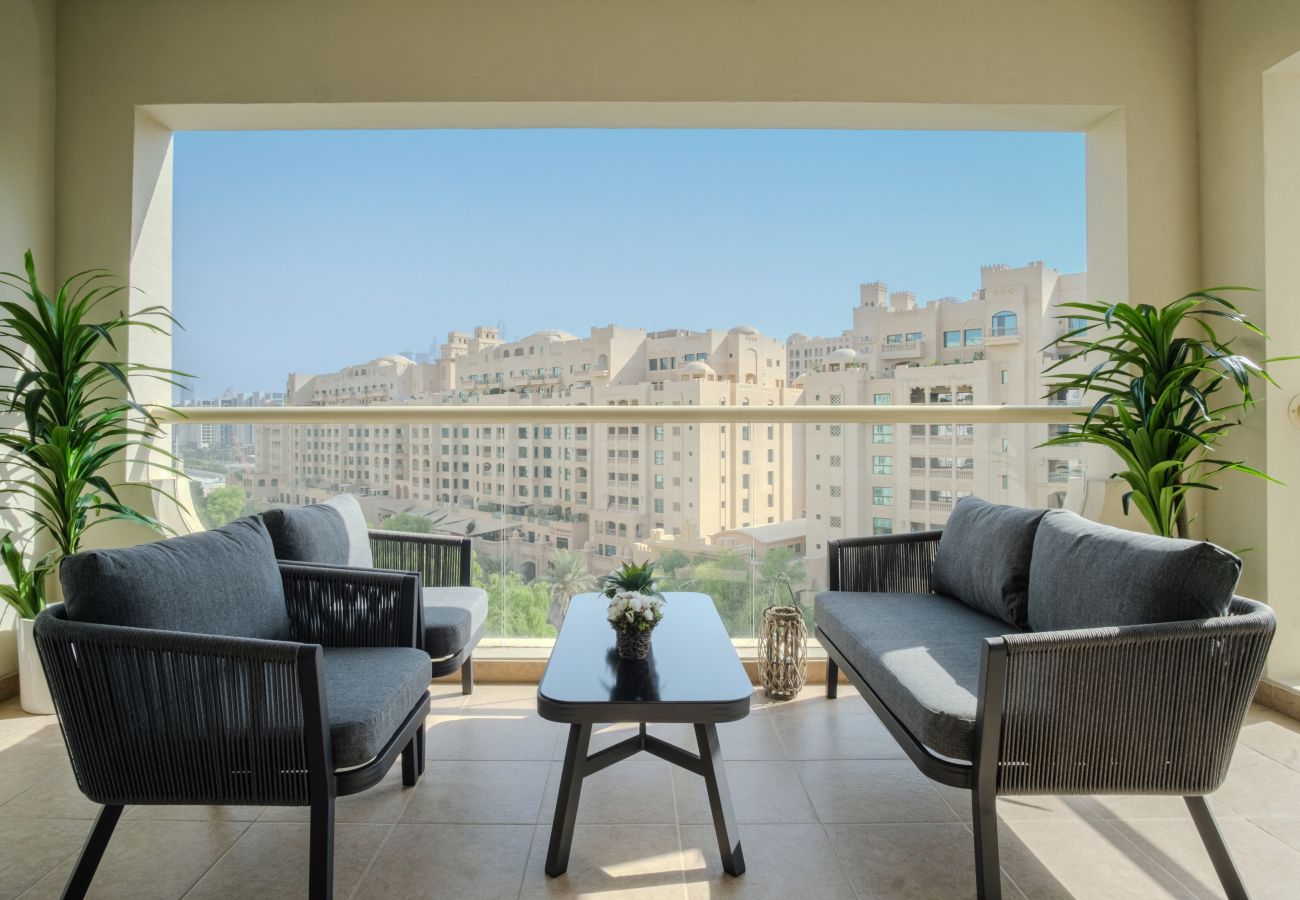 Apartment in Dubai - Stunning 2 Bed Apartment in Shoreline 12