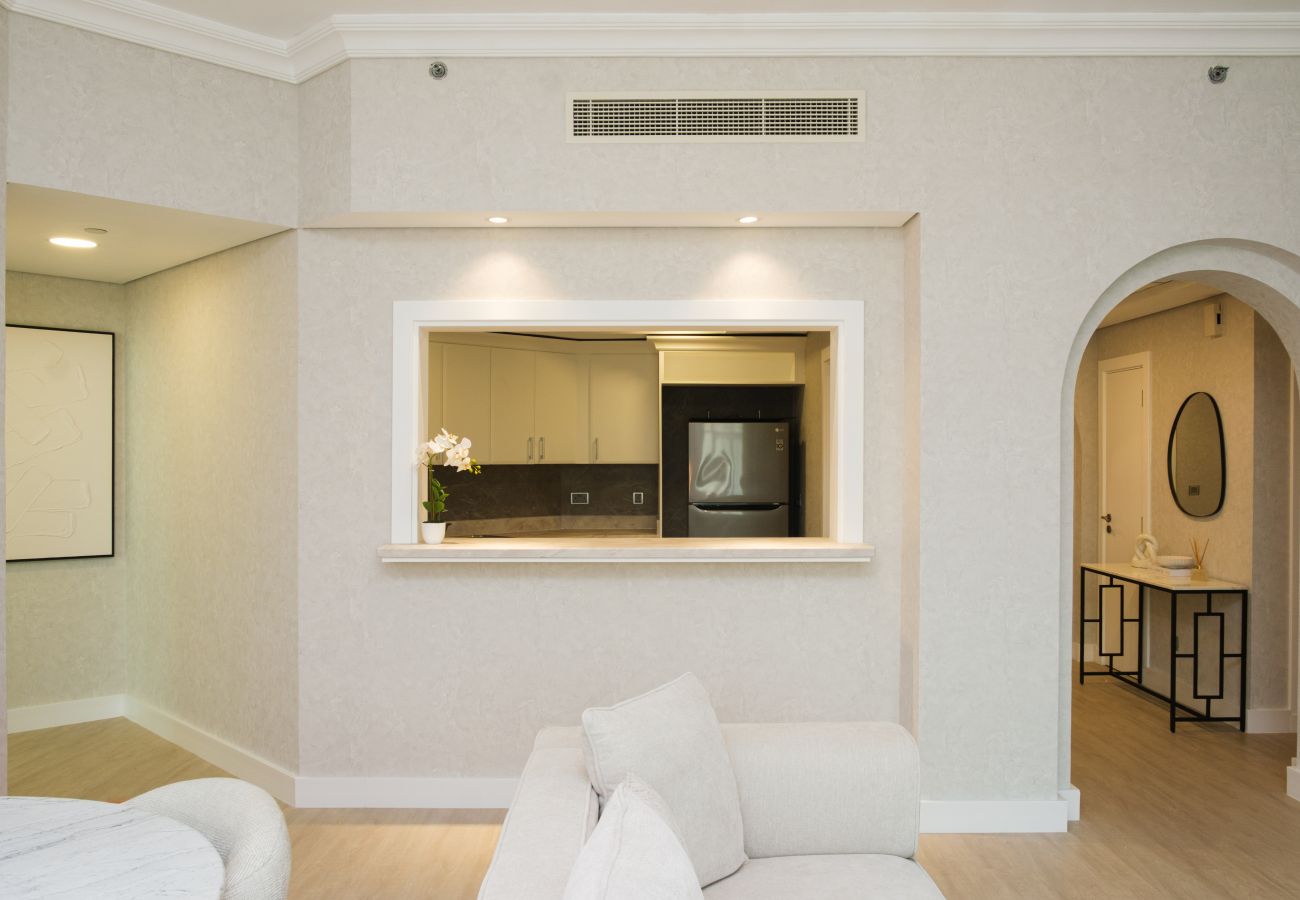 Apartment in Dubai - Stunning 2 Bed Apartment in Shoreline 12