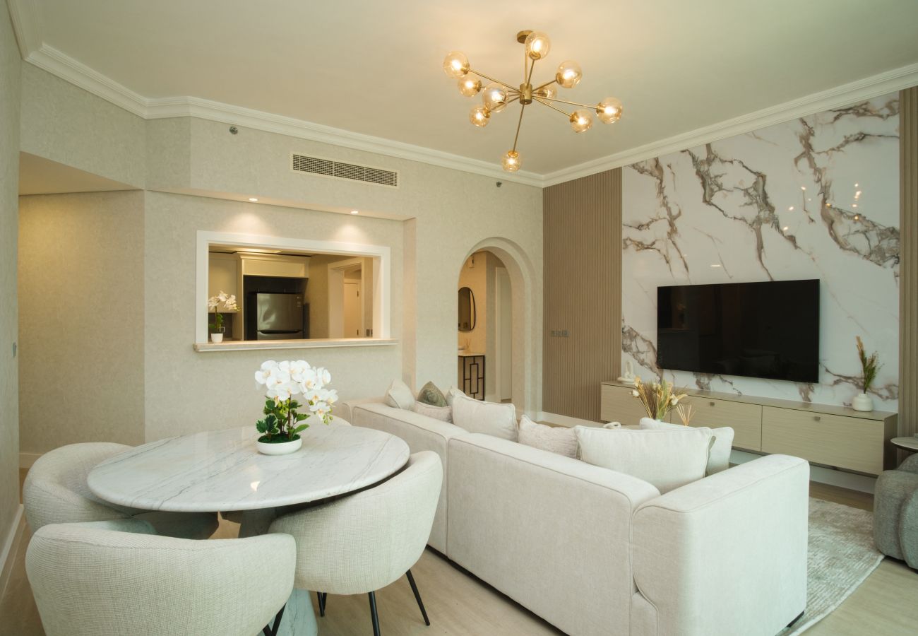 Apartment in Dubai - Stunning 2 Bed Apartment in Shoreline 12