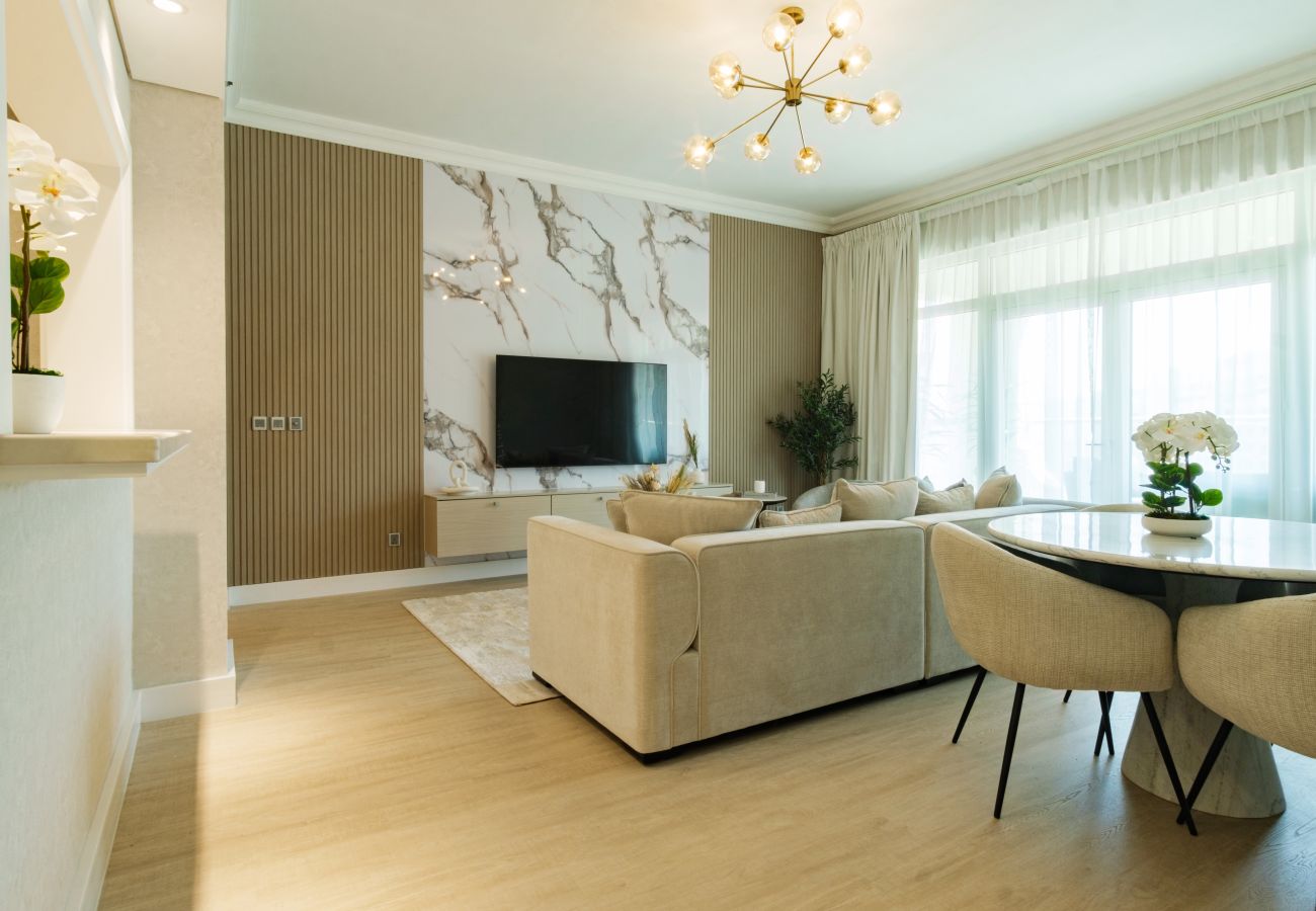 Apartment in Dubai - Stunning 2 Bed Apartment in Shoreline 12