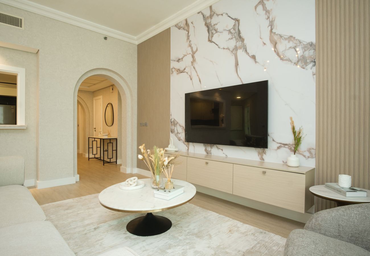 Apartment in Dubai - Stunning 2 Bed Apartment in Shoreline 12