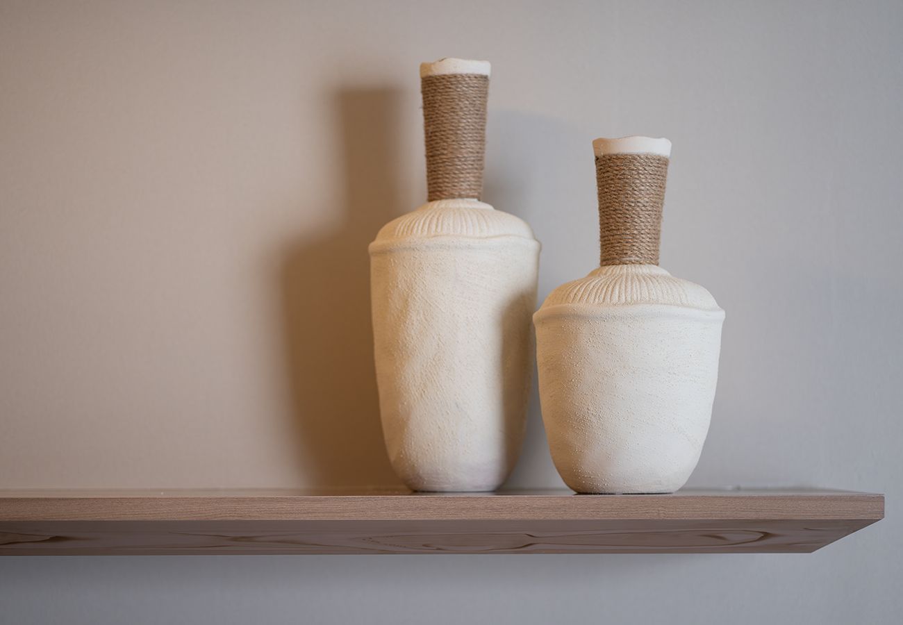 Villa in Ajmal Makan - Luxury Villa overlooking sea with private pool