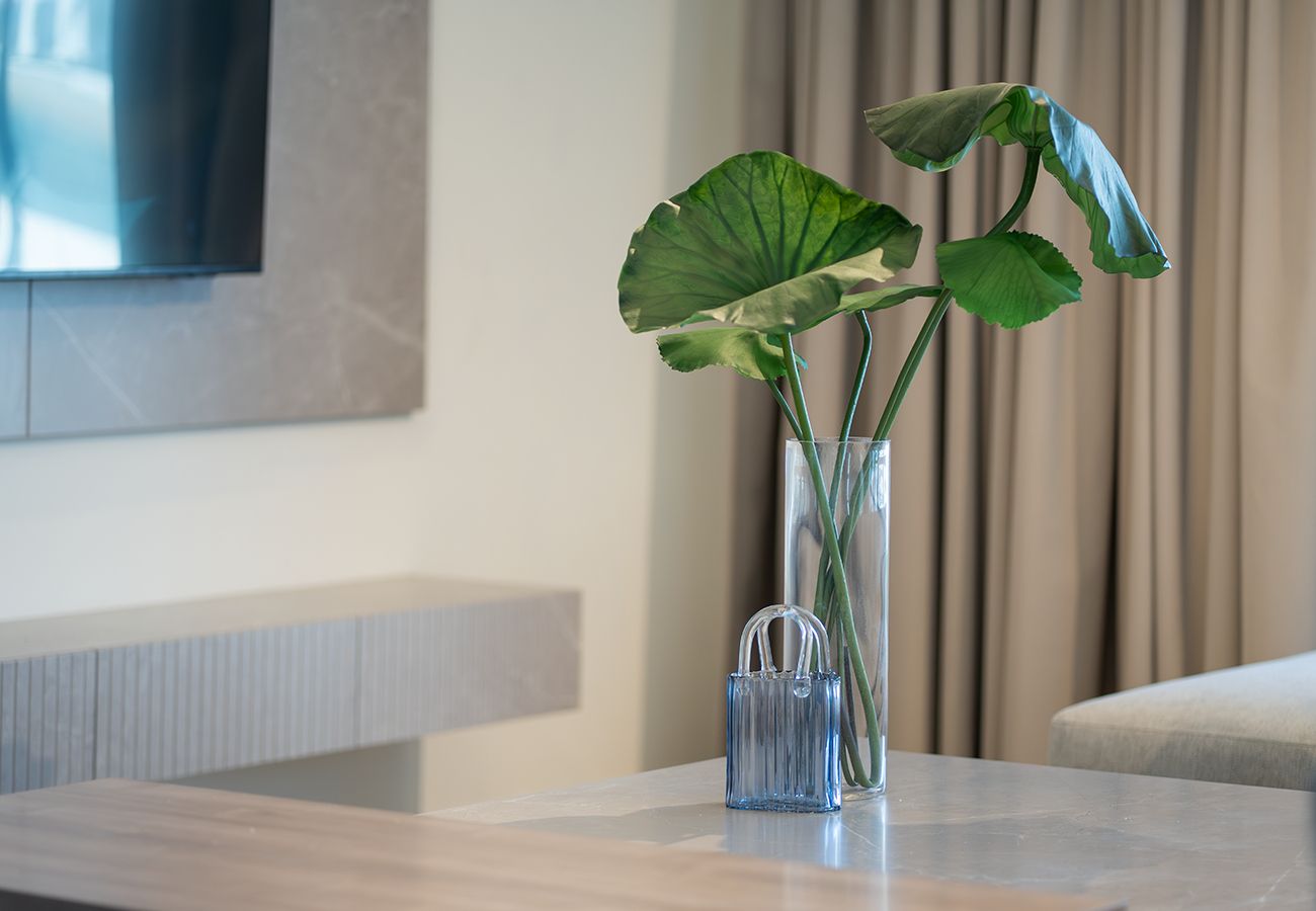 Villa in Ajmal Makan - Luxury Villa overlooking sea with private pool