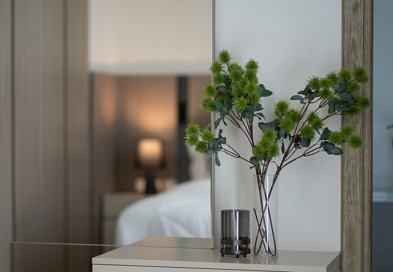 Villa in Ajmal Makan - Luxury Villa overlooking sea with private pool