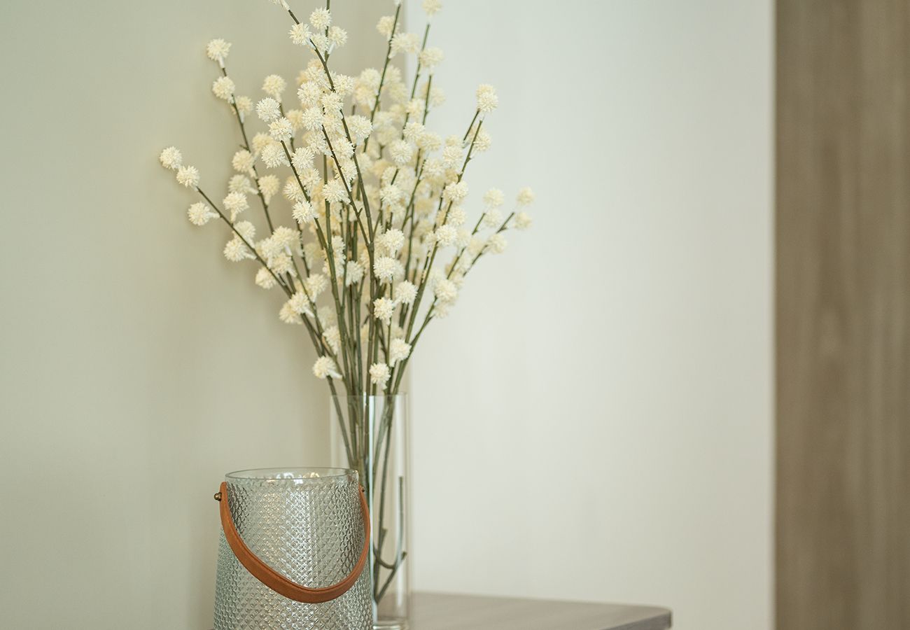 Villa in Ajmal Makan - Luxury Villa overlooking sea with private pool