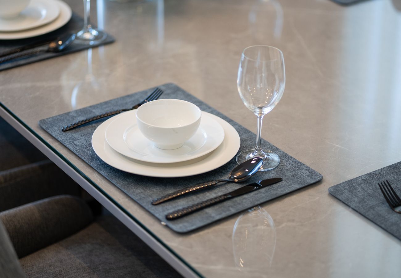 Villa in Ajmal Makan - Luxury Villa overlooking sea with private pool