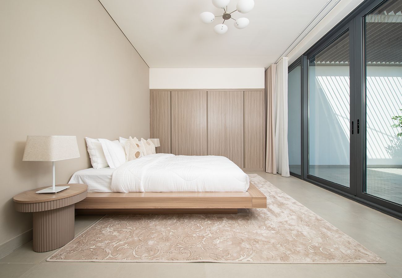 Villa in Ajmal Makan - Luxury Villa overlooking sea with private pool