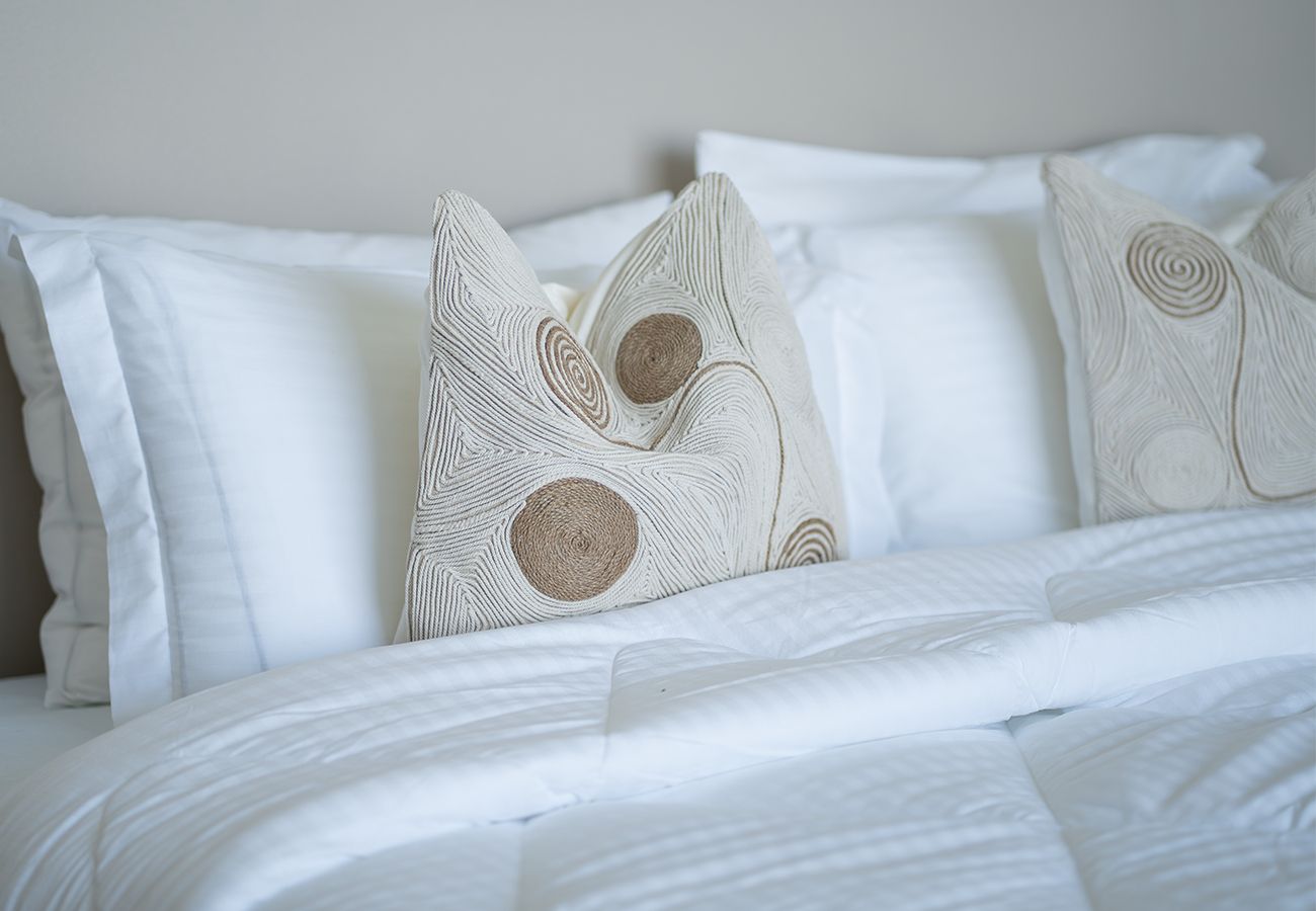 Villa in Ajmal Makan - Luxury Villa overlooking sea with private pool