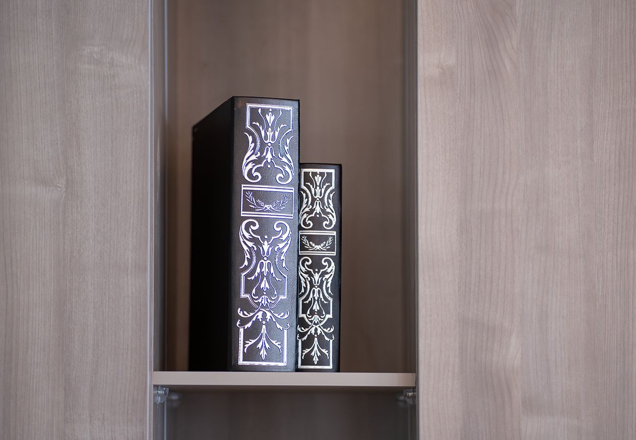 Villa in Ajmal Makan - Luxury Villa overlooking sea with private pool