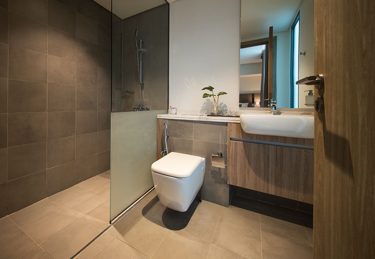 Villa in Ajmal Makan - Luxury Villa overlooking sea with private pool