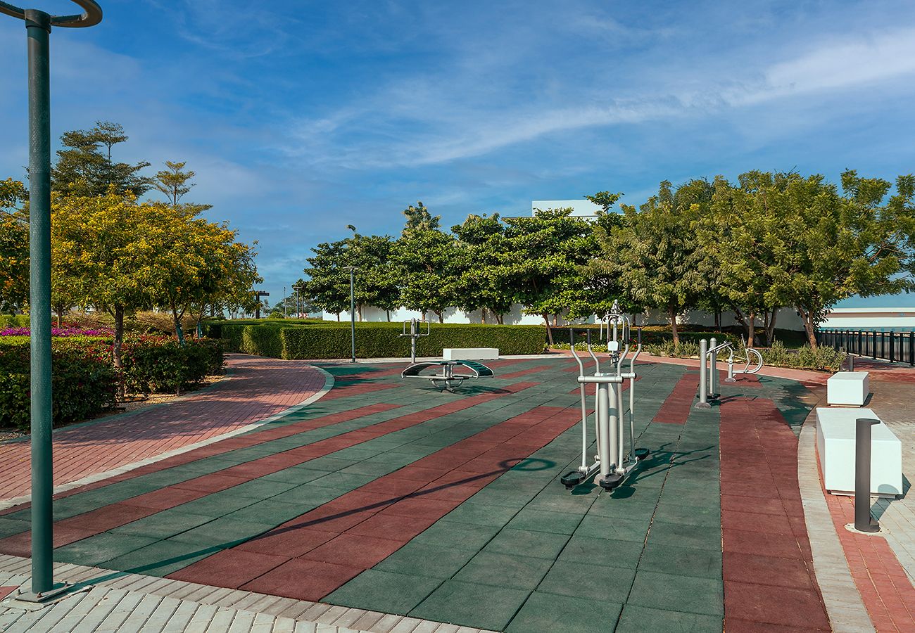 Villa in Ajmal Makan - Luxury Villa overlooking sea with private pool