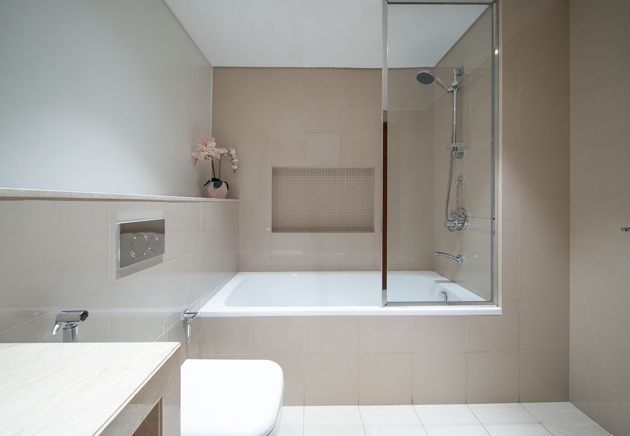 Apartment in Dubai - Luxury 2 Bed in Boulevard Point with City Views