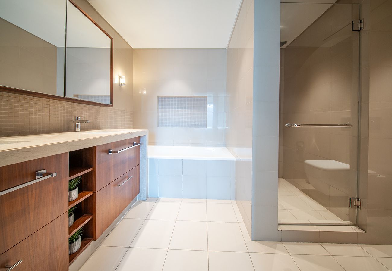 Apartment in Dubai - Luxury 2 Bed in Boulevard Point with City Views