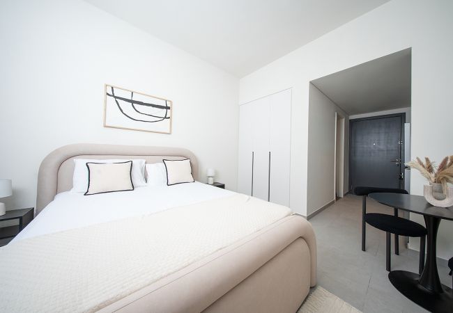 Studio in Sharjah - Stunning Studio in Solo 1 By Arada