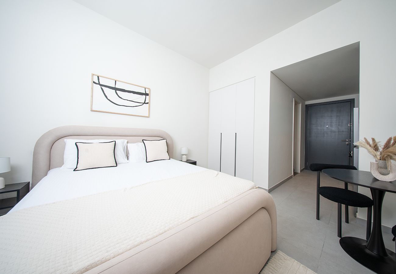 Studio in Sharjah - Stunning Studio in Solo 1 By Arada