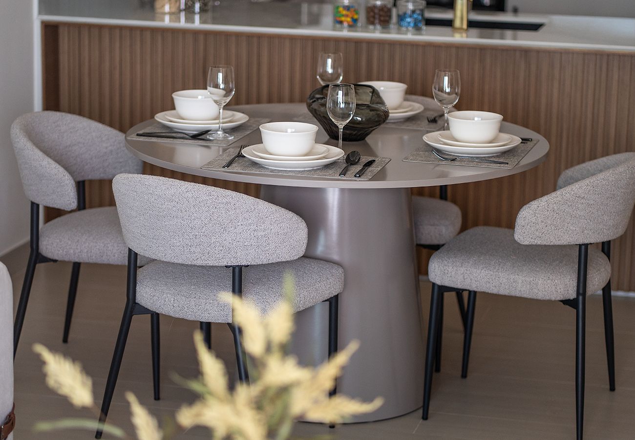 Apartment in Dubai - Modern 1 Bed Apartment in Binghatti Orchid